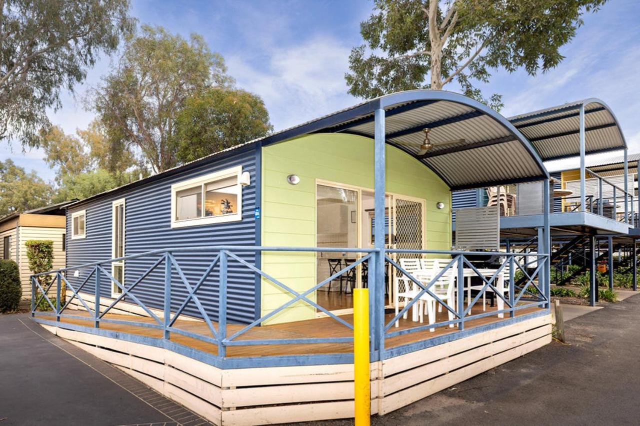 Big4 Deniliquin Holiday Park Habitación foto